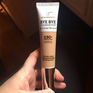 It Bye Bye Foundation in Light